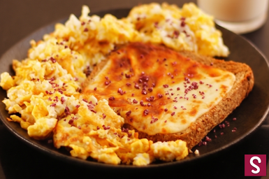 Œufs brouillés au sel de vin Sel des Coteaux - recette gastronomique simple